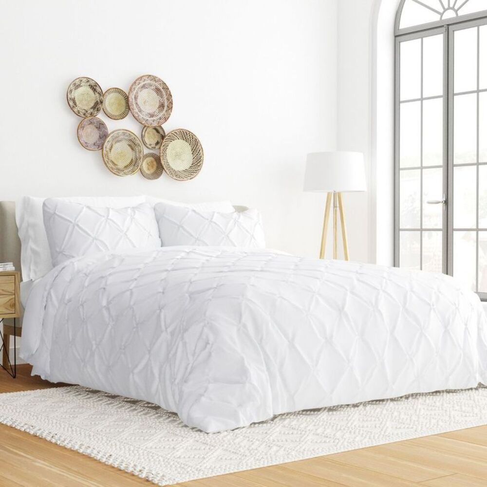 Becky Cameron - Pinch Pleat Textured  3PC Duvet Cover & Shams Set, White